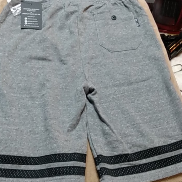 Knit shorts - Picture 3 of 5